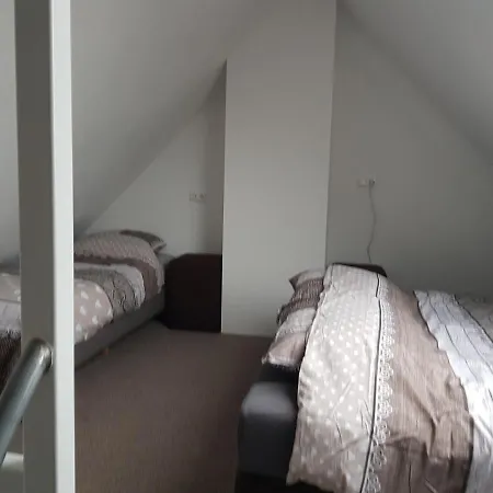 Guest house Prins Van Poederoijen 4*